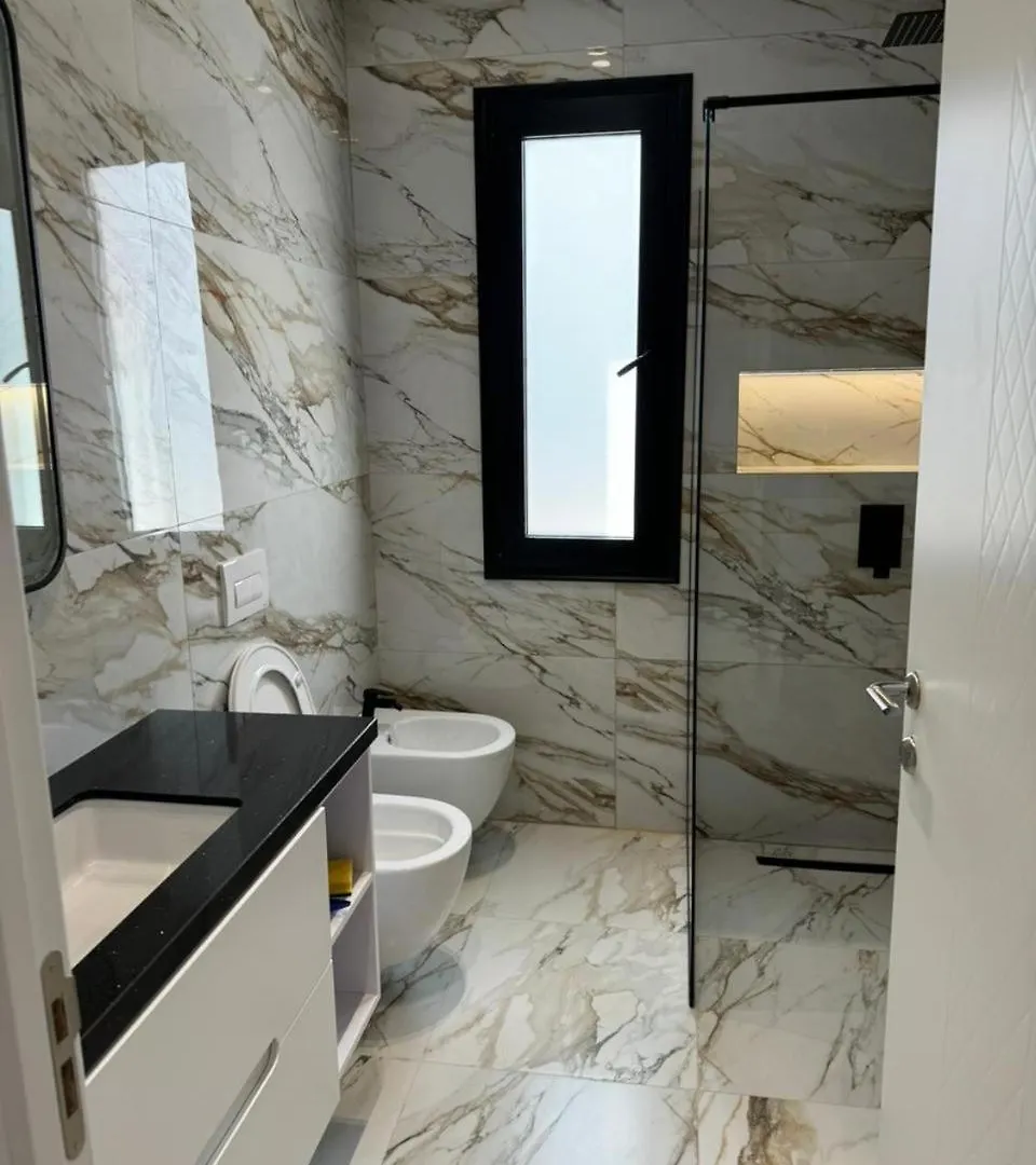 Sea View Apartment Влёра